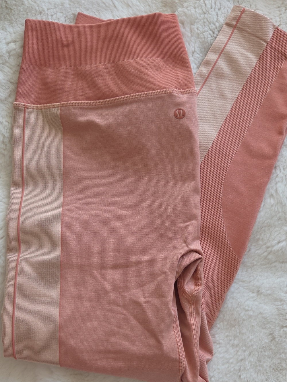lululemon athletica Two-Tone Blush Pink Seamless Leggings